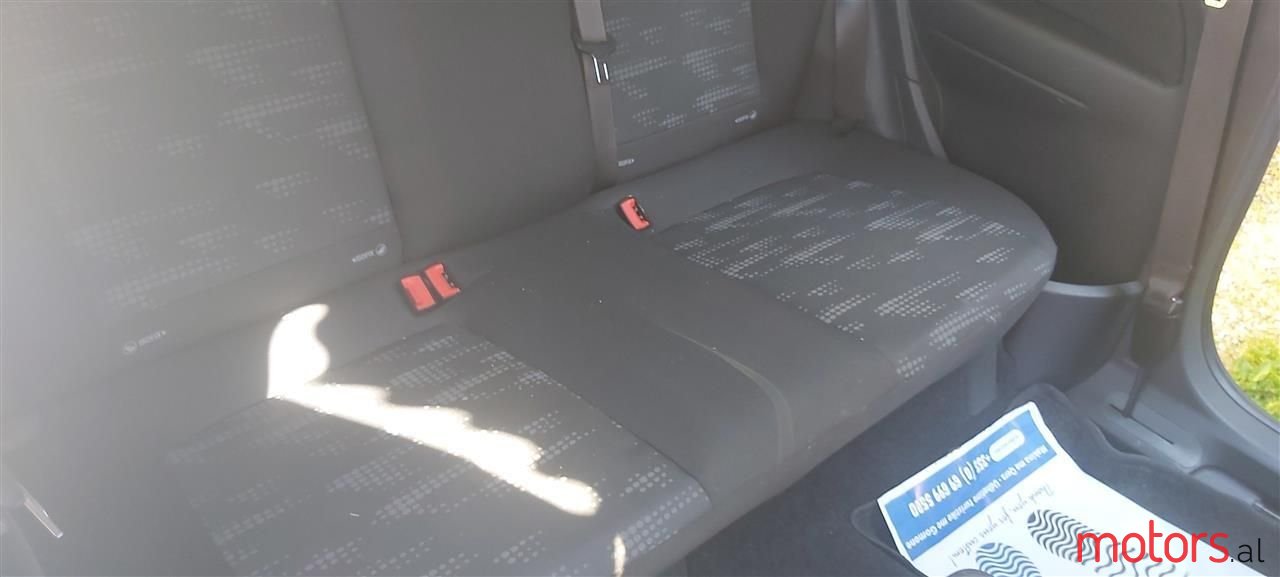 2012' Opel Corsa photo #4