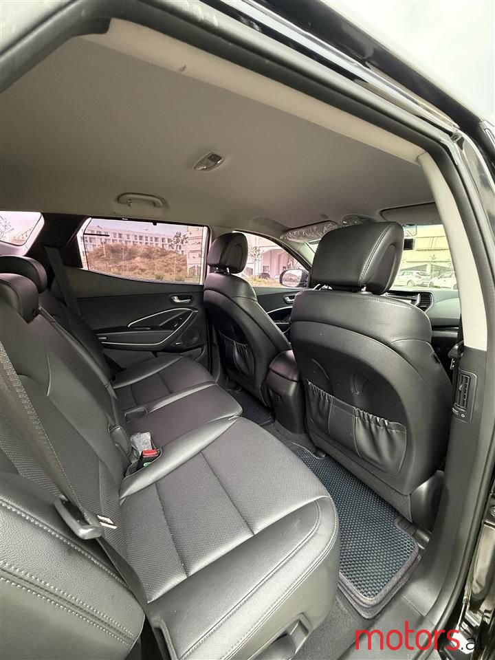 2015' Hyundai Santa Fe photo #6