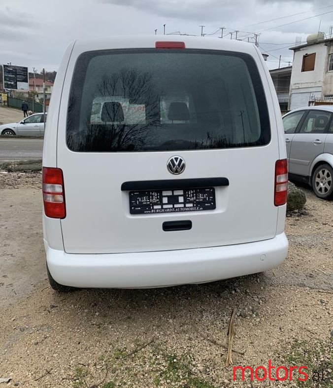 2011' Volkswagen Caddy photo #4
