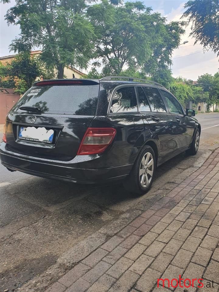 2010' Mercedes-Benz C 220 photo #2