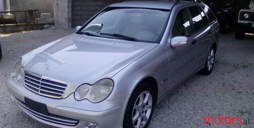 2005' Mercedes-Benz C 220 photo #1