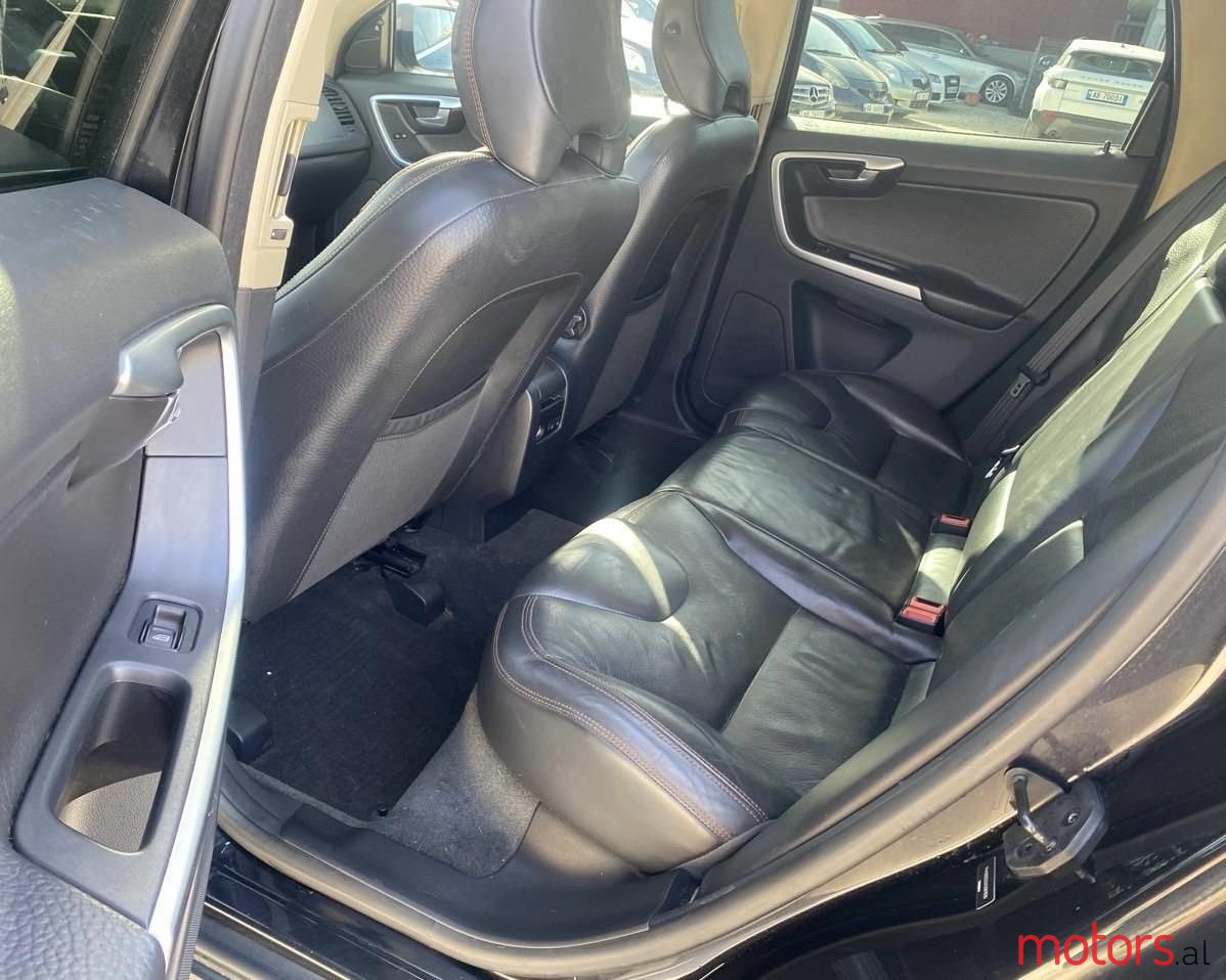 2010' Volvo Xc 60 photo #3