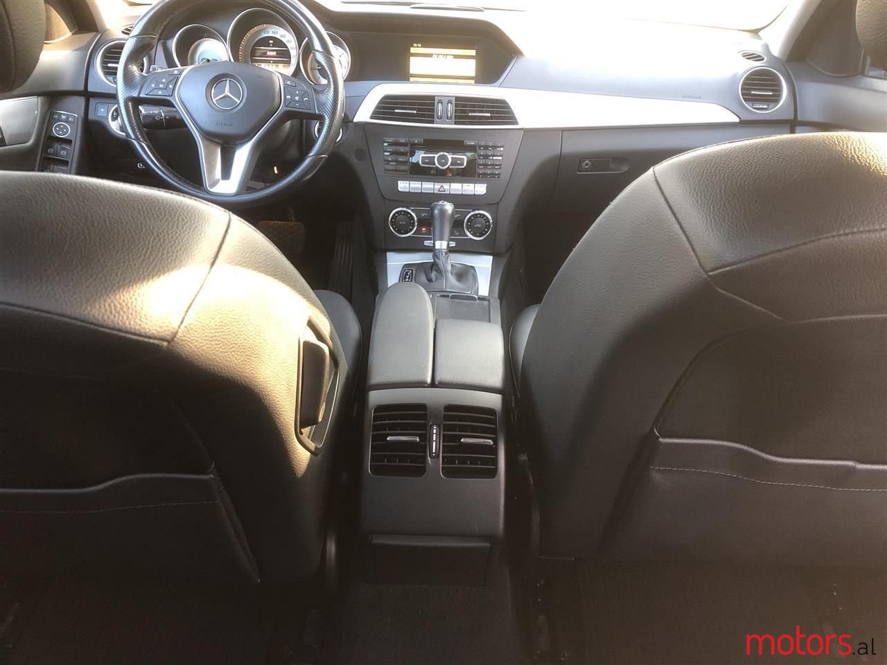 2011' Mercedes-Benz C 220 photo #5