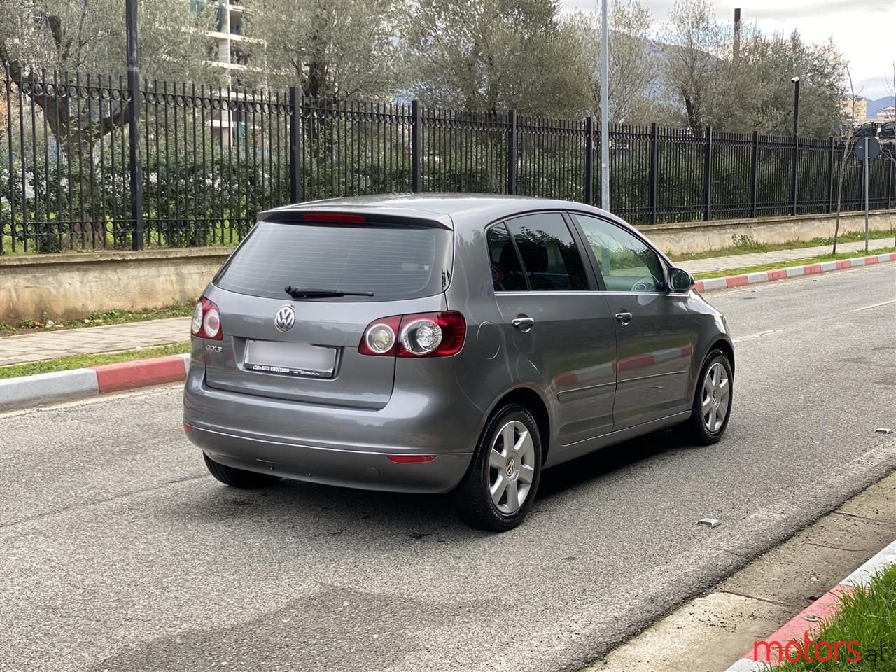 2005' Volkswagen Golf Plus photo #3