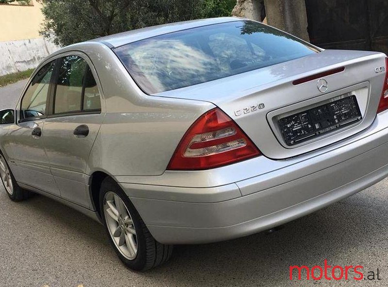 2003' Mercedes-Benz C 220 photo #4