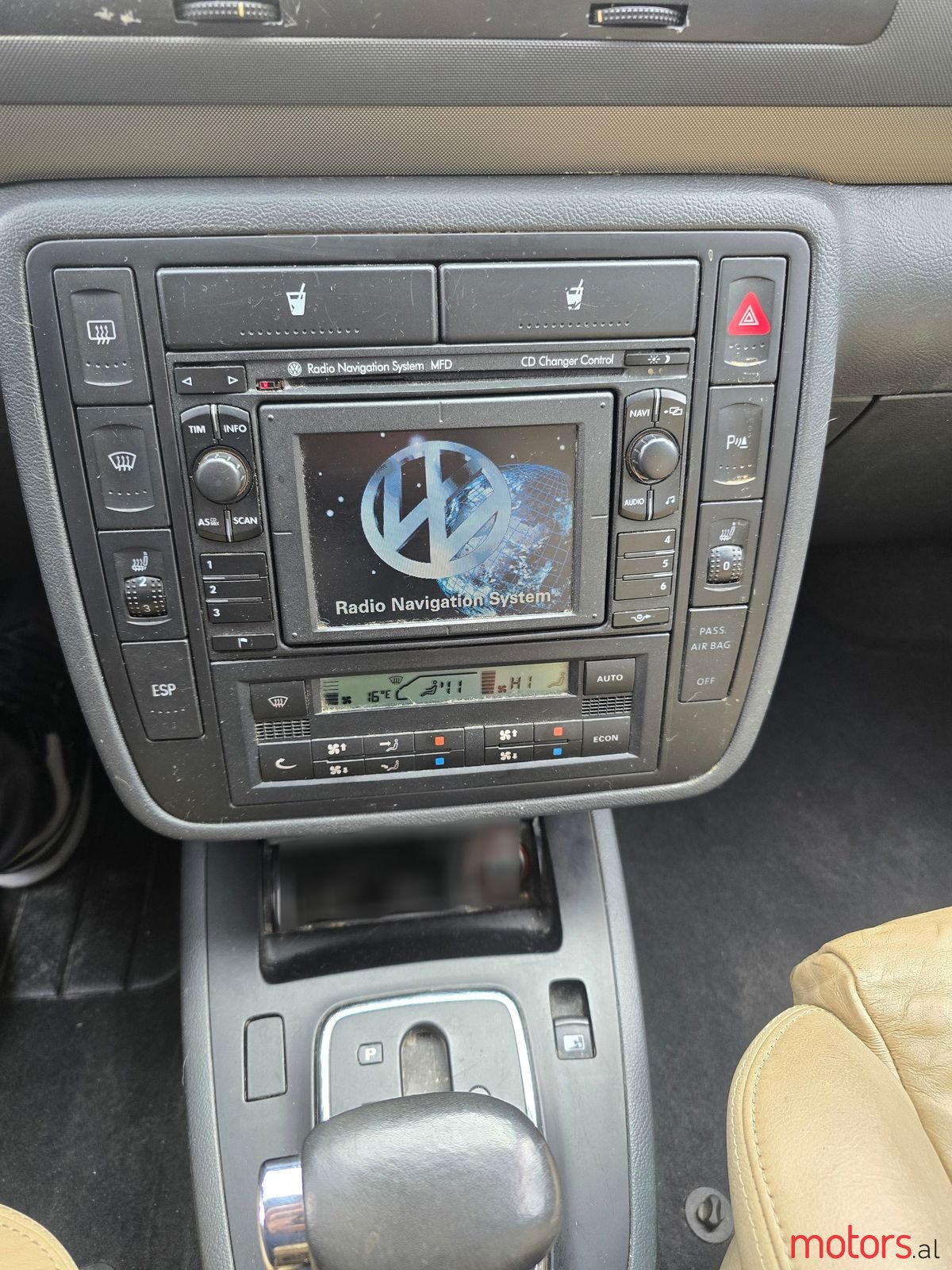 2007' Volkswagen Sharan photo #3