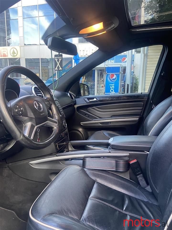 2011' Mercedes-Benz ML 350 photo #2