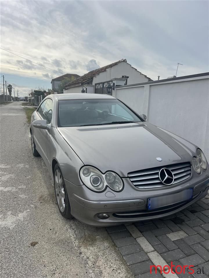 2002' Mercedes-Benz 270 photo #1