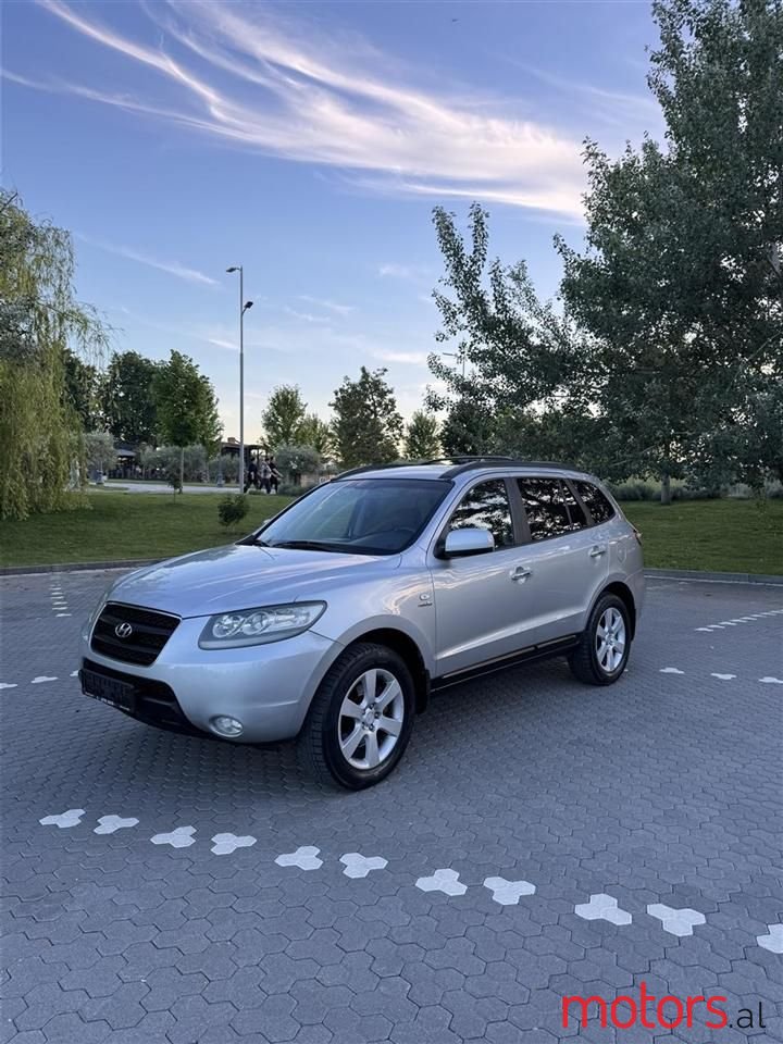 2008' Hyundai Santa Fe photo #3