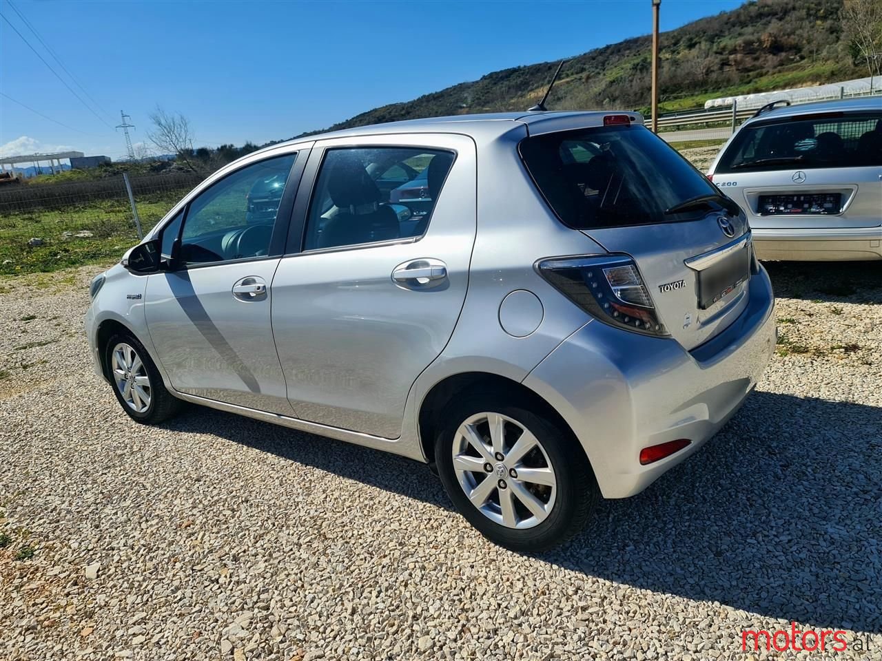 2013' Toyota Yaris photo #6