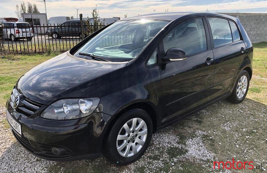 2007' Volkswagen Golf Plus photo #4