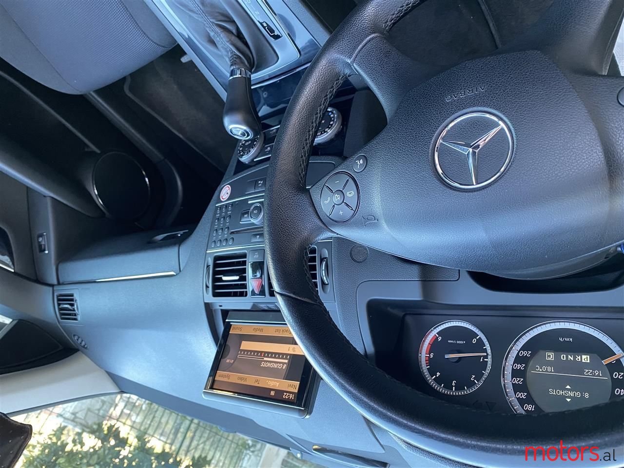 2008' Mercedes-Benz C 220 photo #2