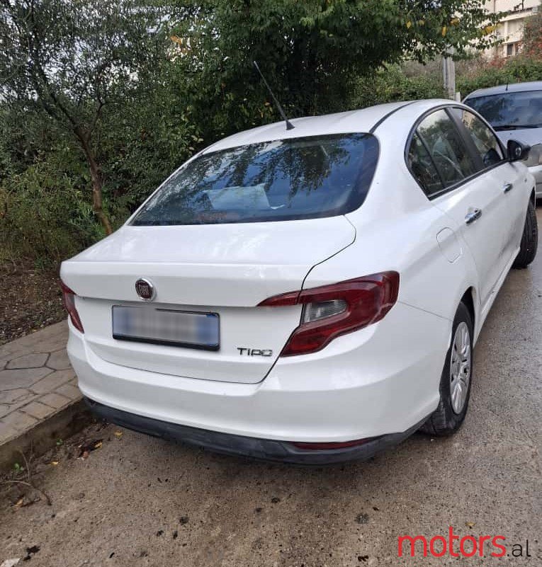2018' Fiat Tipo photo #2
