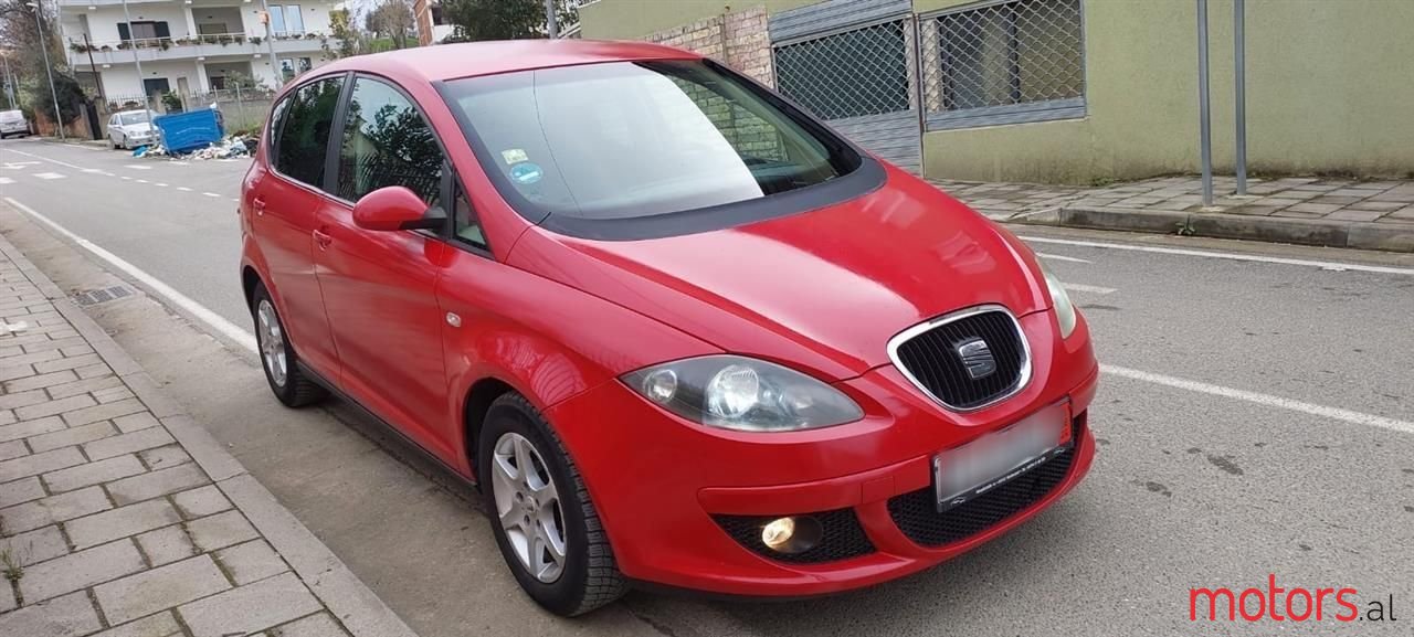 2004' SEAT Altea photo #3