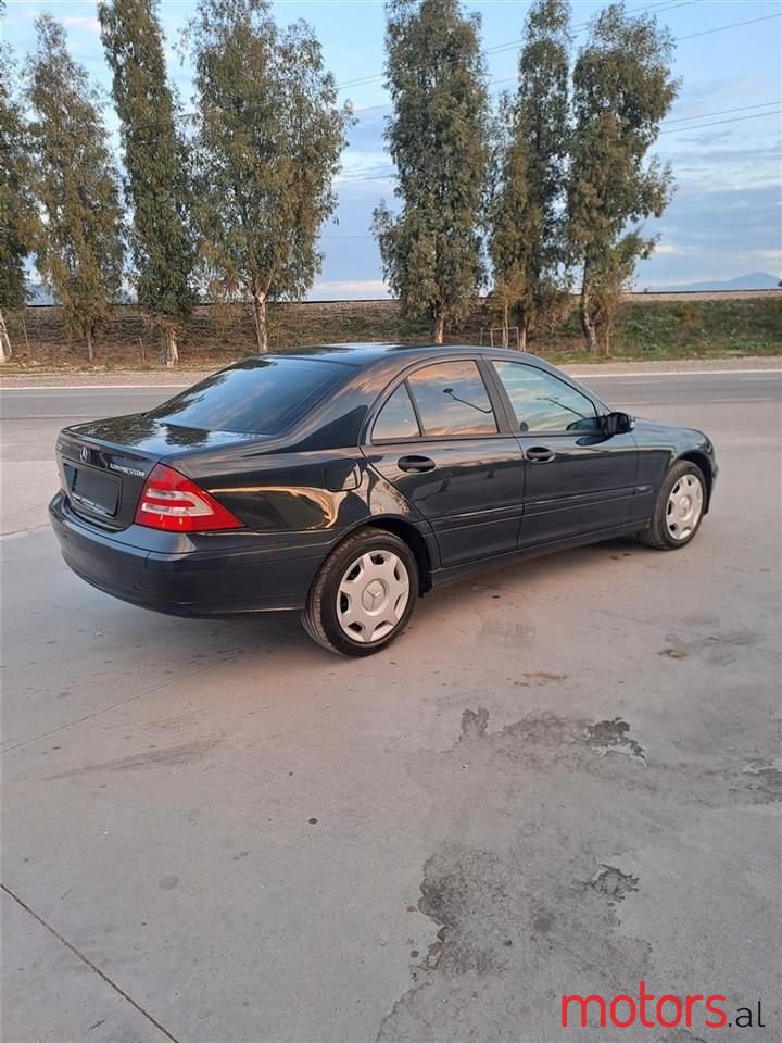 2005' Mercedes-Benz C 200 photo #2