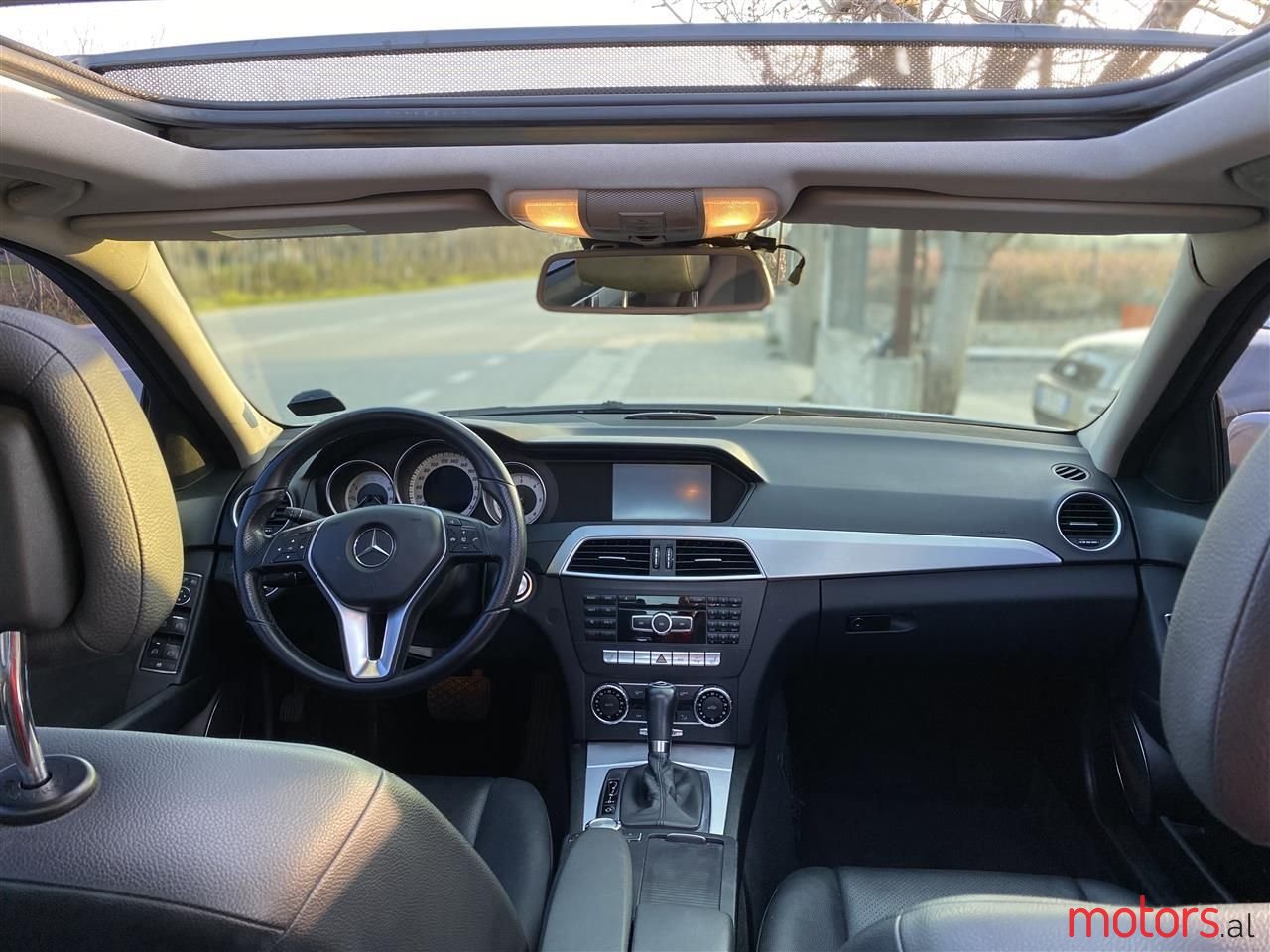 2012' Mercedes-Benz C 220 photo #6