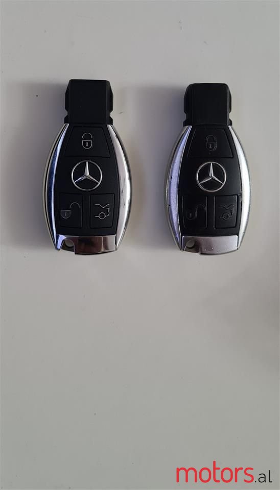 2010' Mercedes-Benz E 200 photo #6