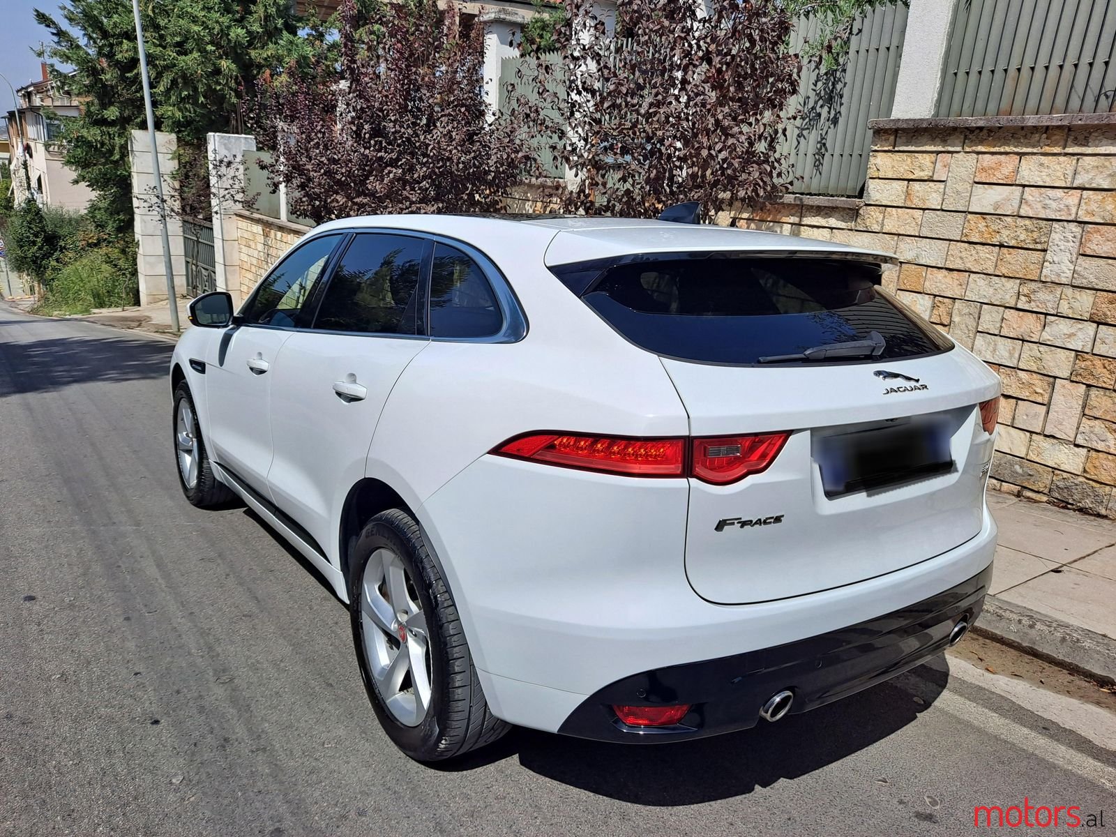 2020' Jaguar F-Pace photo #1