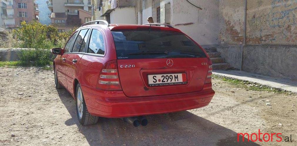 2002' Mercedes-Benz C 220 photo #2