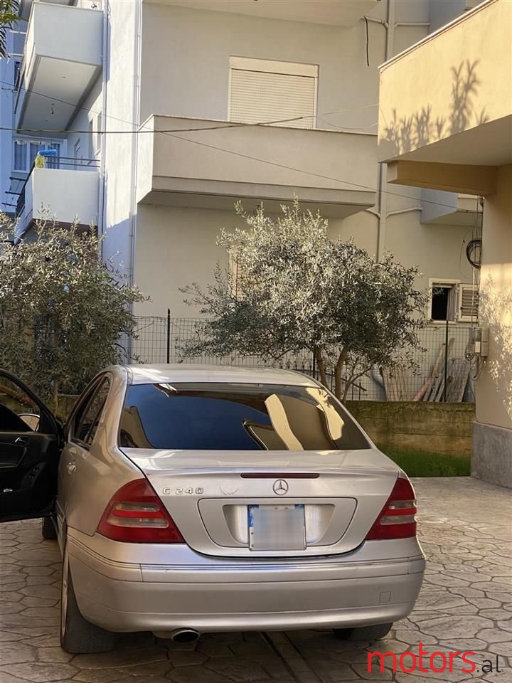 2004' Mercedes-Benz C 240 photo #1