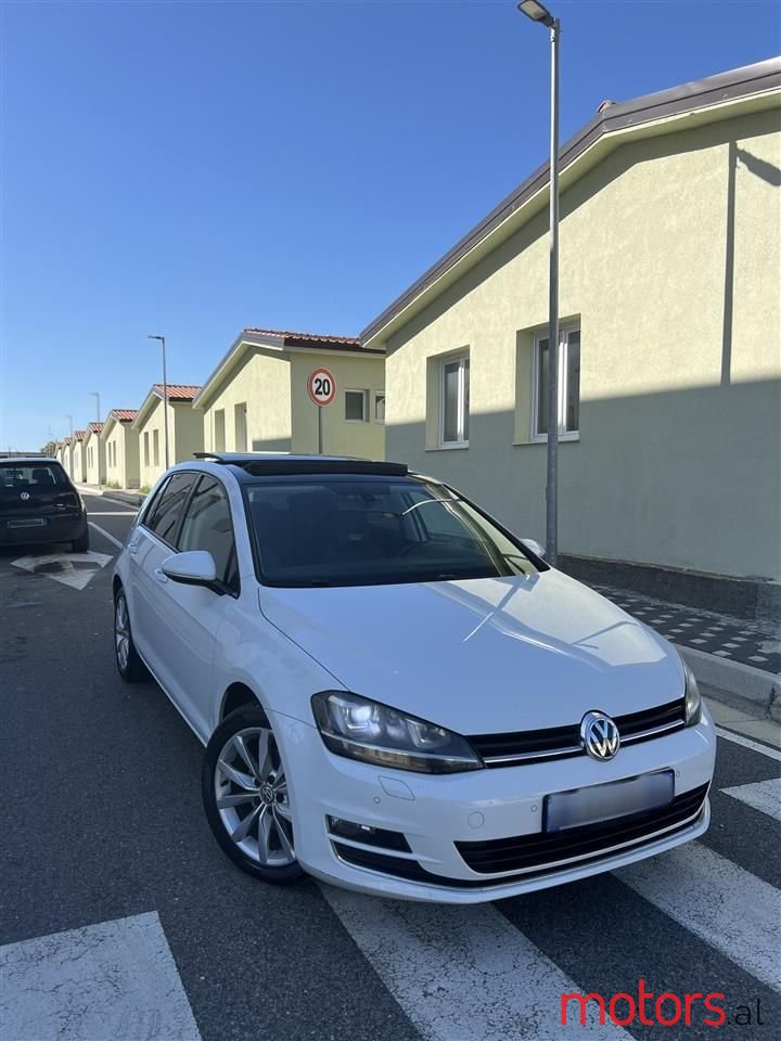 2015' Volkswagen Golf photo #1