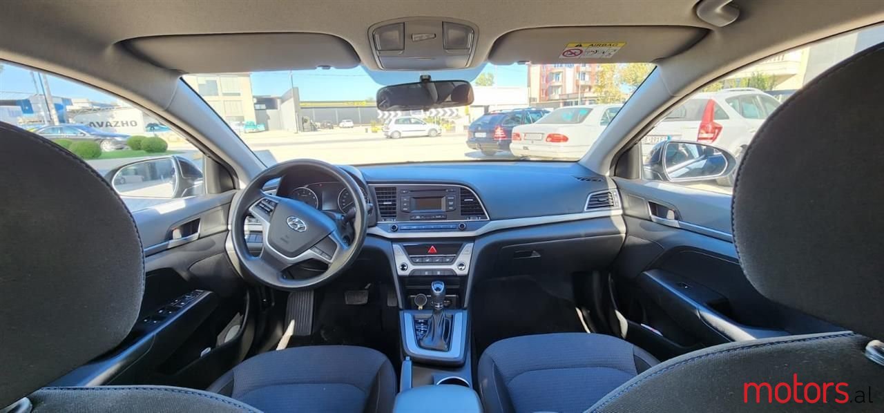 2018' Hyundai Elantra photo #3