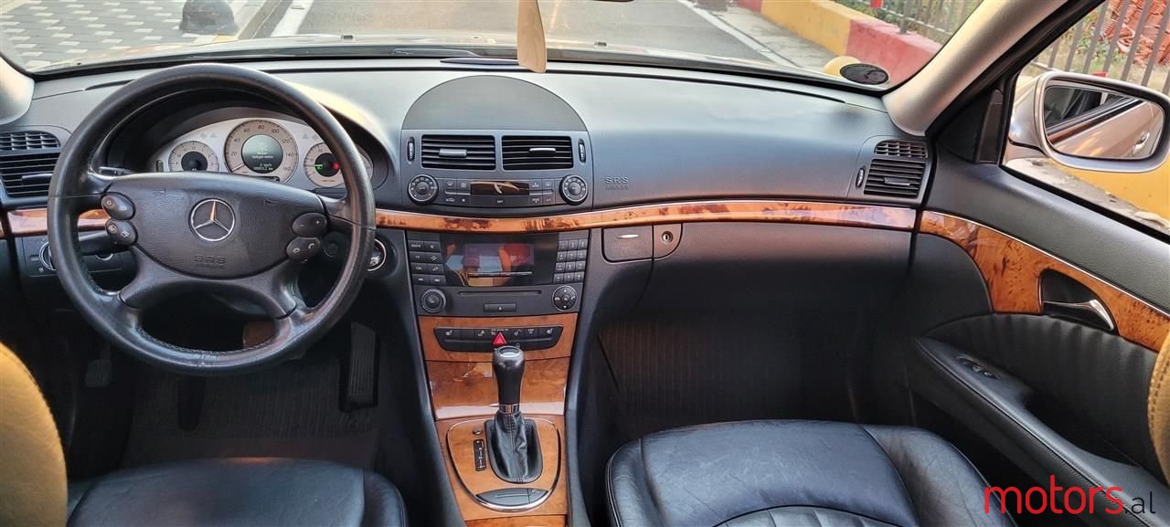 2007' Mercedes-Benz E 320 photo #5
