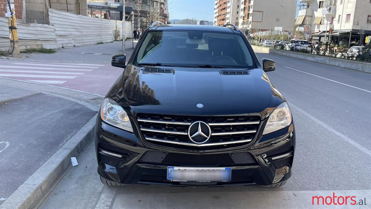 2012' Mercedes-Benz ML 350 photo #1