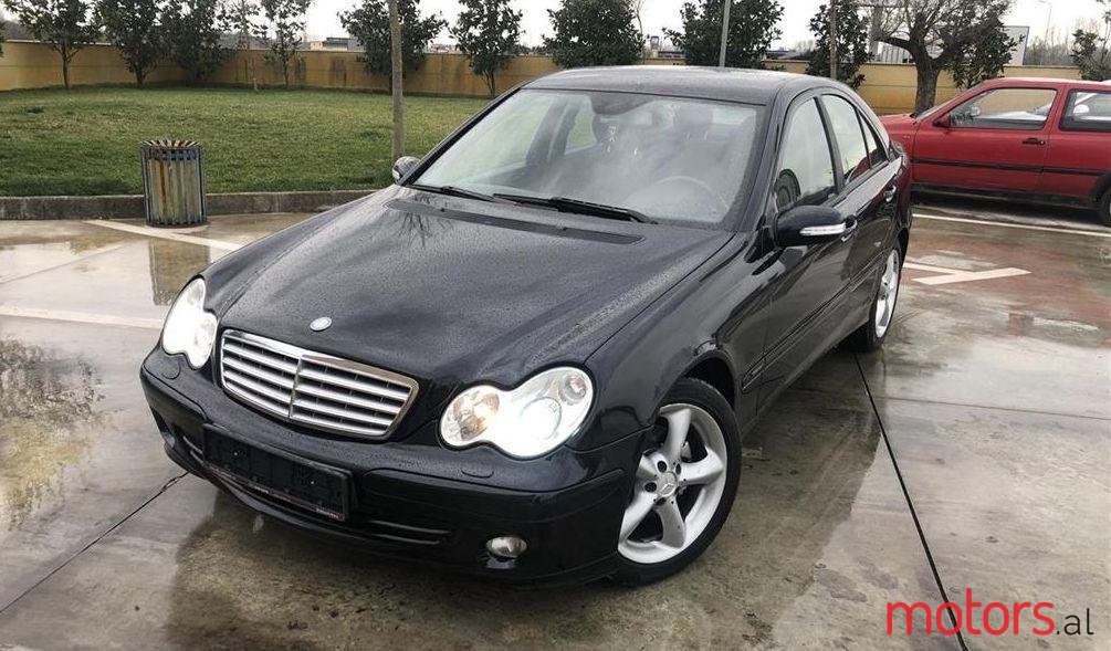 2006' Mercedes-Benz C 220 photo #1