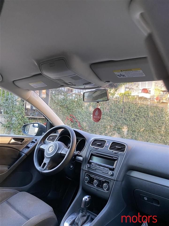 2012' Volkswagen Golf photo #4