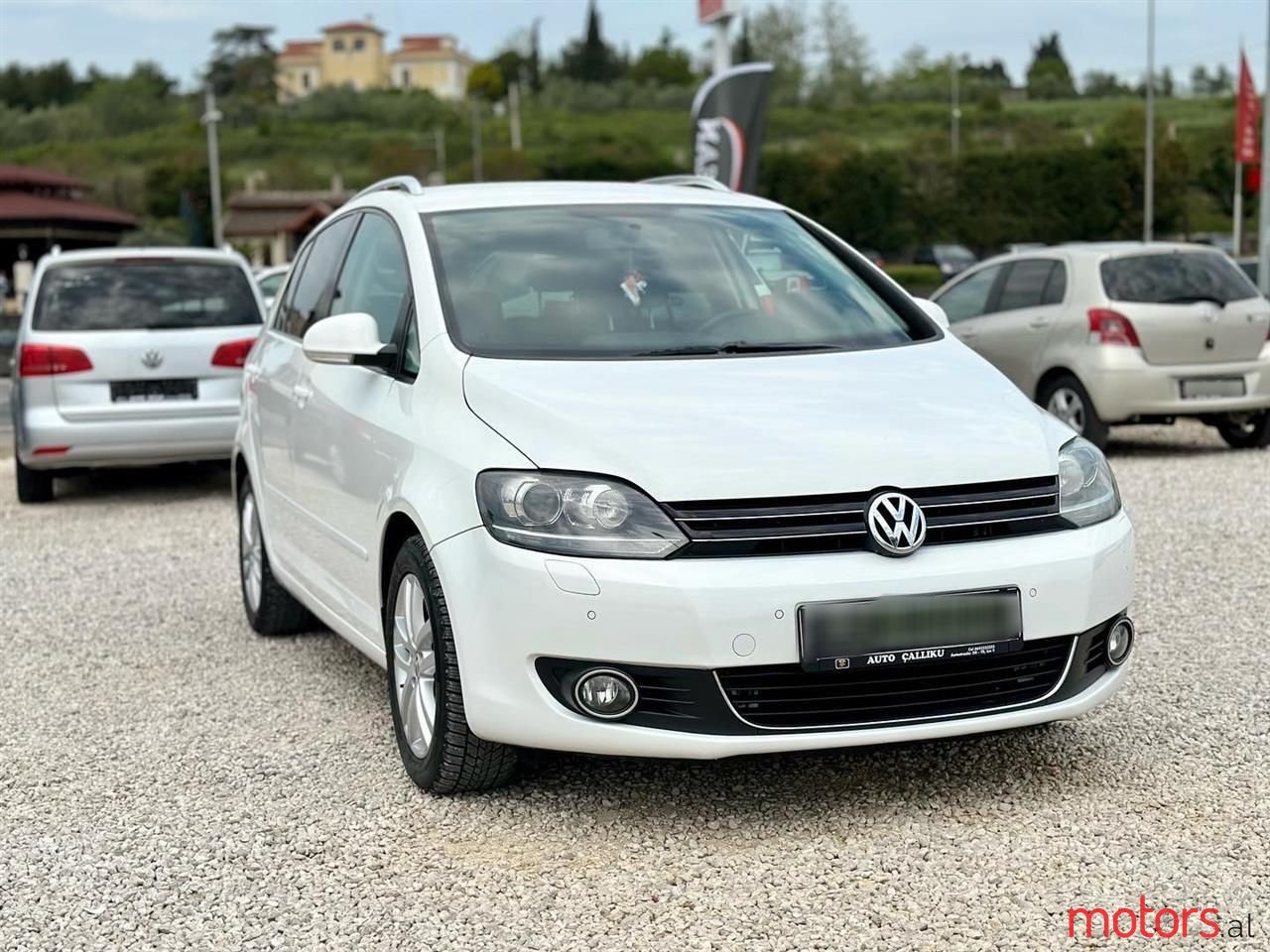 2012' Volkswagen Golf Plus photo #4