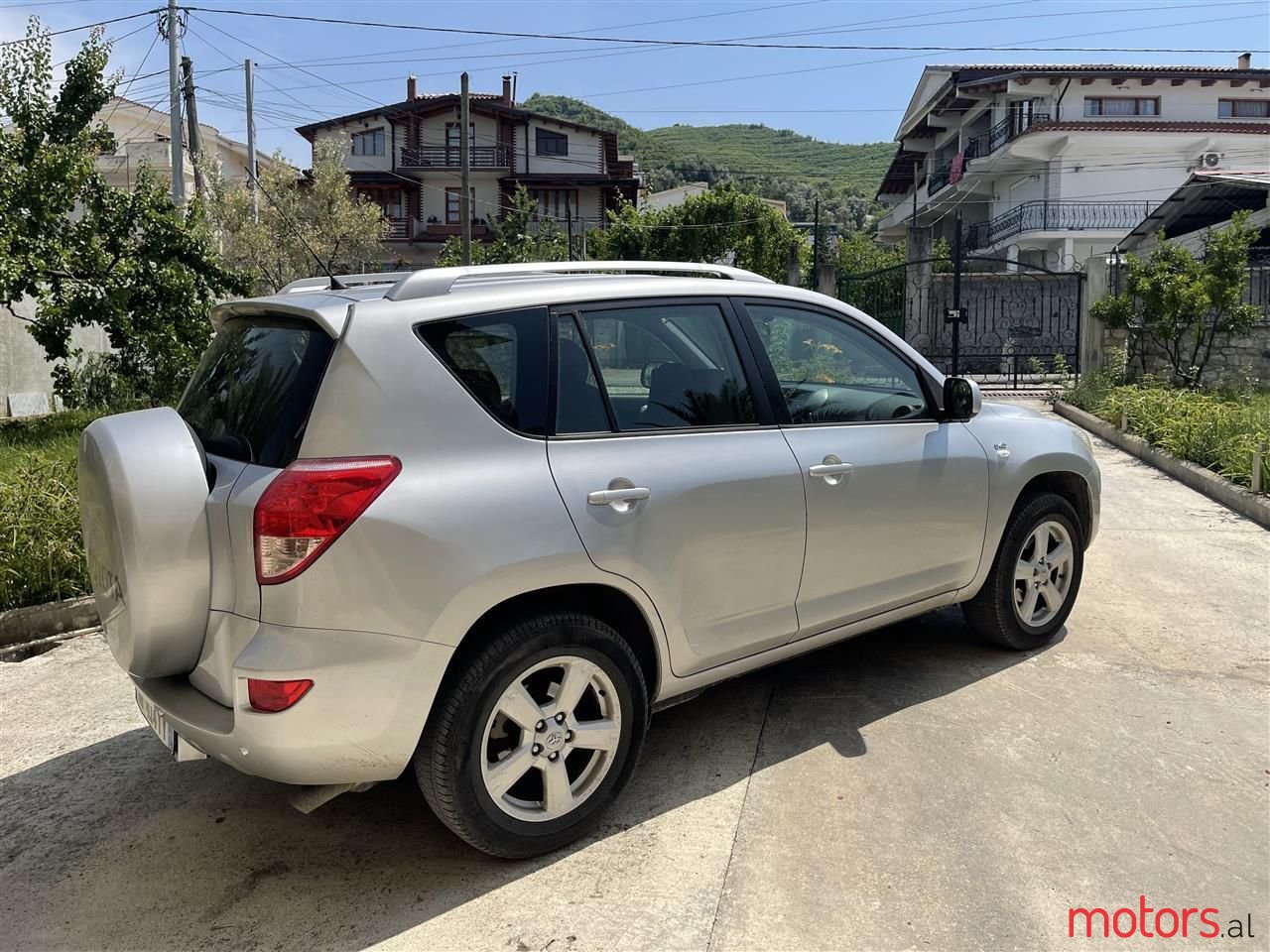 2006' Toyota RAV4 photo #2