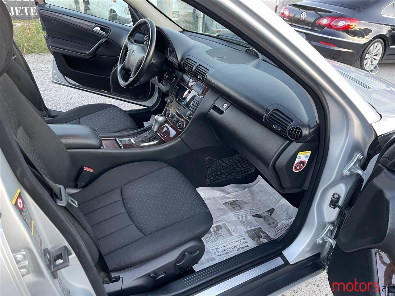 2005' Mercedes-Benz C 220 photo #2