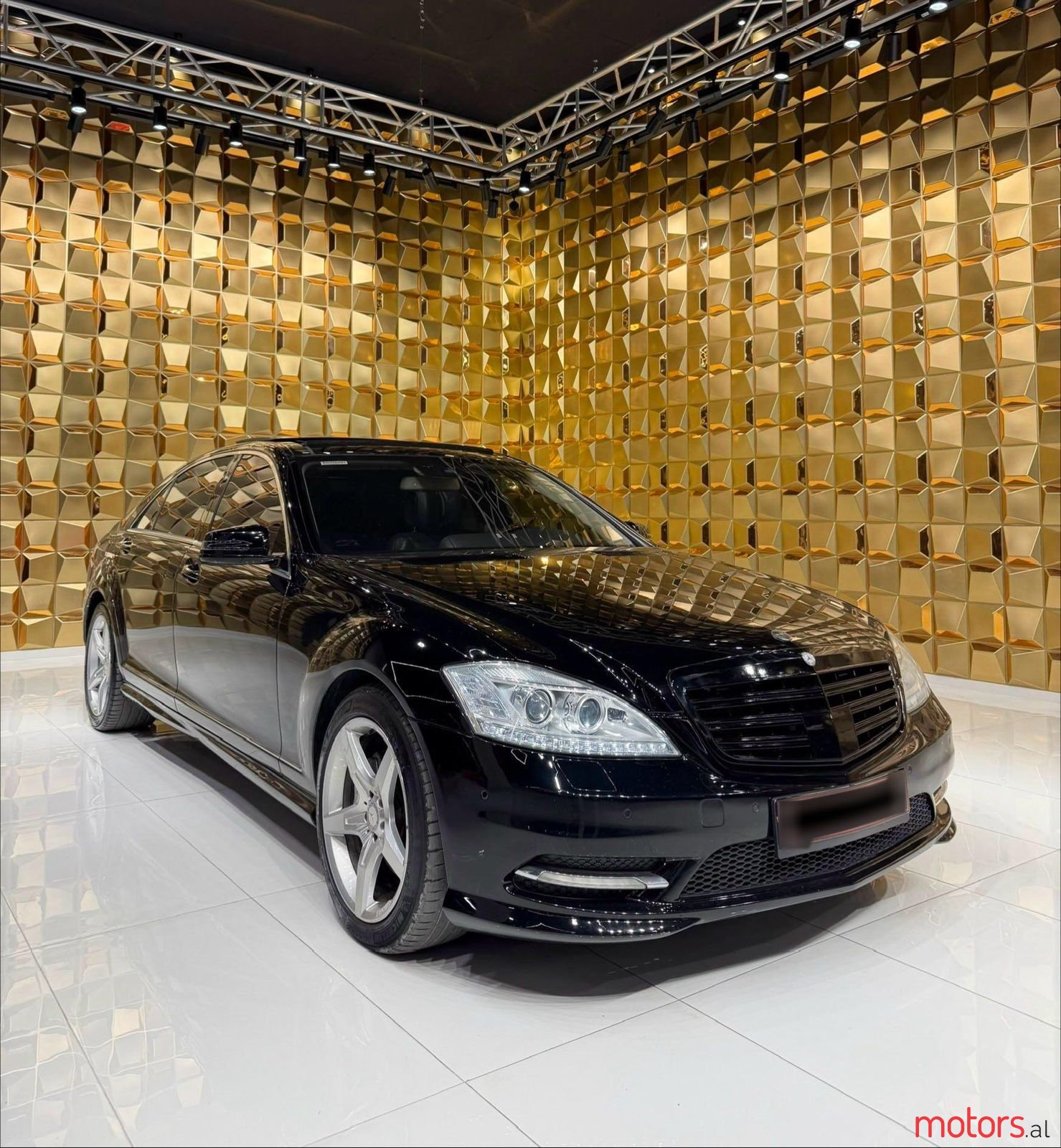 2013' Mercedes-Benz S 550 photo #3