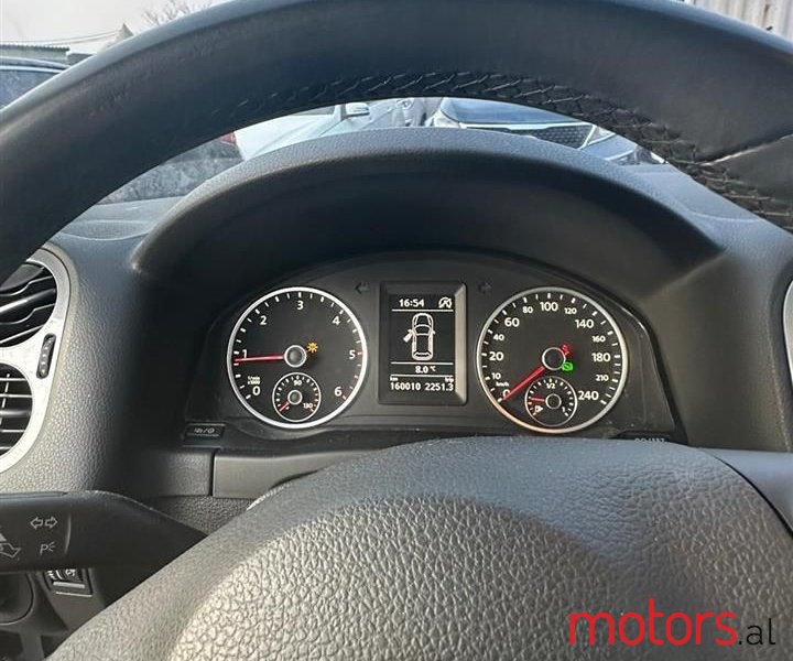 2013' Volkswagen Tiguan photo #4