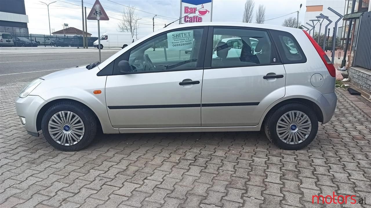 2004' Ford Fiesta photo #3