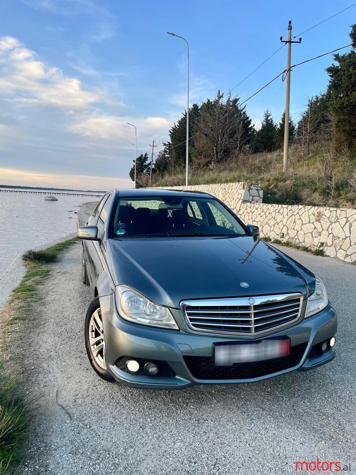 2012' Mercedes-Benz C 200 CDI photo #2