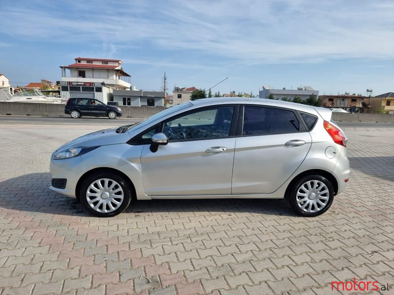 2014' Ford Fiesta photo #4