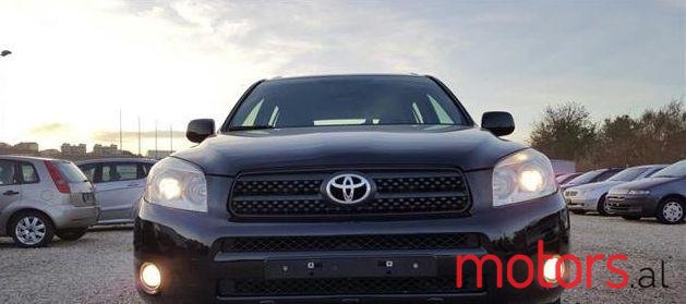 2006' Toyota RAV4 photo #2