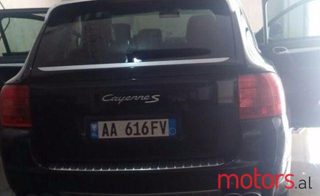 2006' Porsche Cayenne photo #1