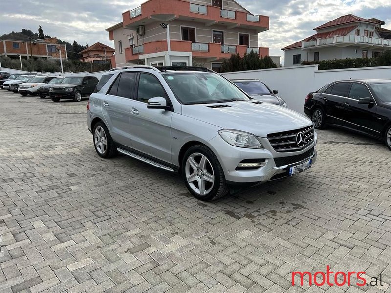 2012' Mercedes-Benz ML 350 photo #2