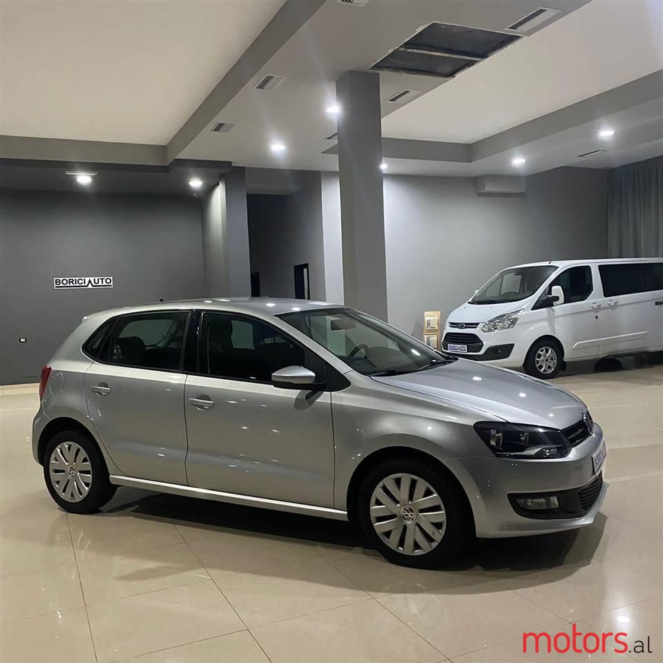 2009' Volkswagen Polo photo #4