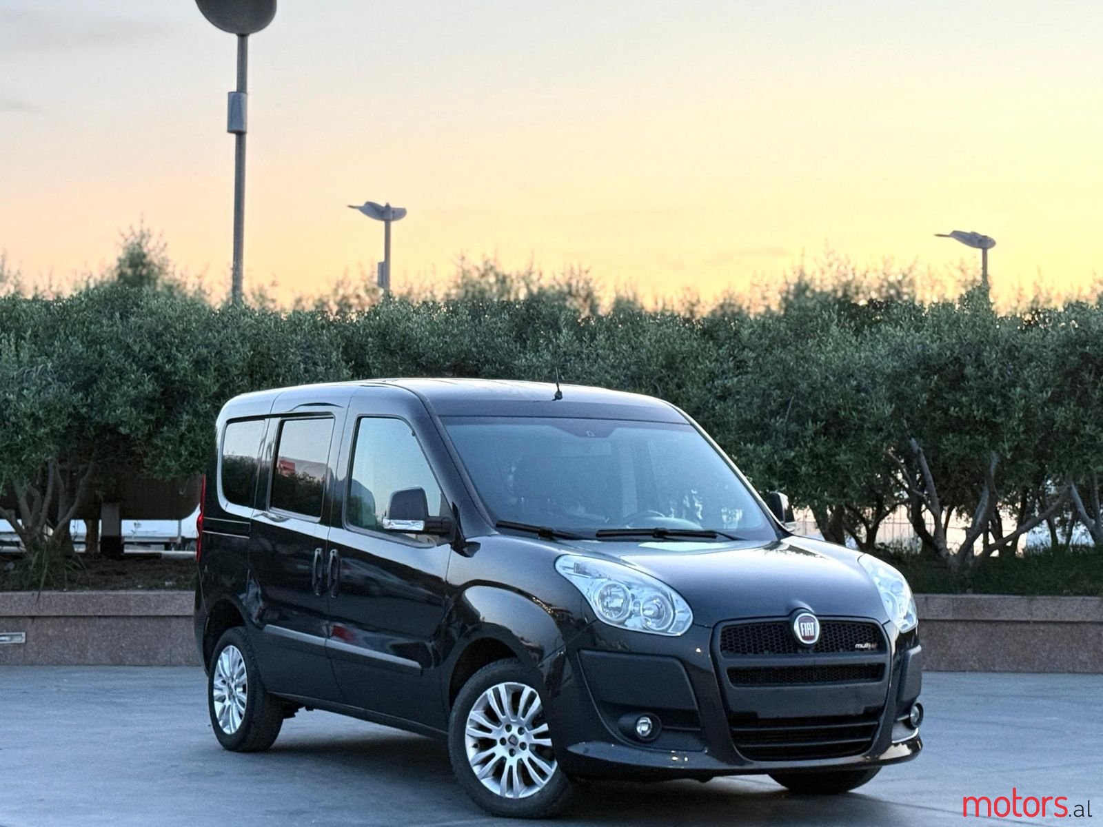 2013' Fiat Doblo photo #6
