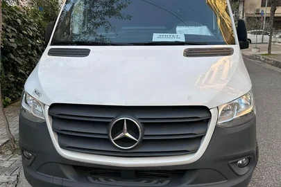 2020' Mercedes-Benz