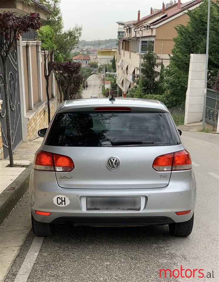 2010' Volkswagen Golf photo #4