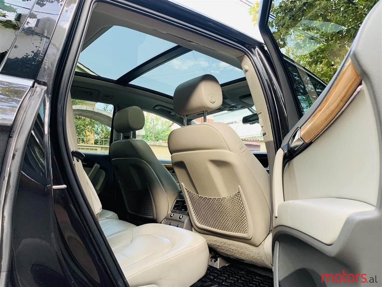 2011' Audi Q7 photo #6