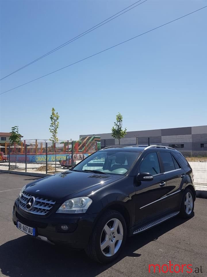2009' Mercedes-Benz ML 350 photo #3