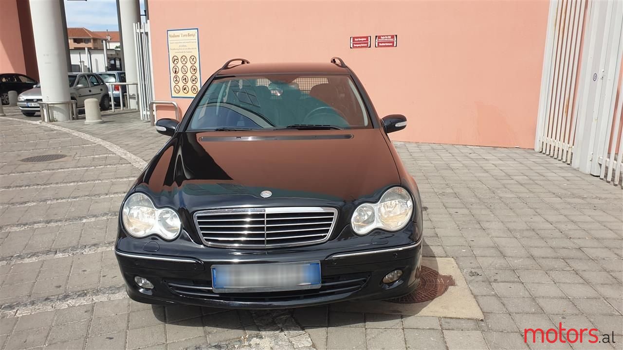 2006' Mercedes-Benz C 220 photo #1