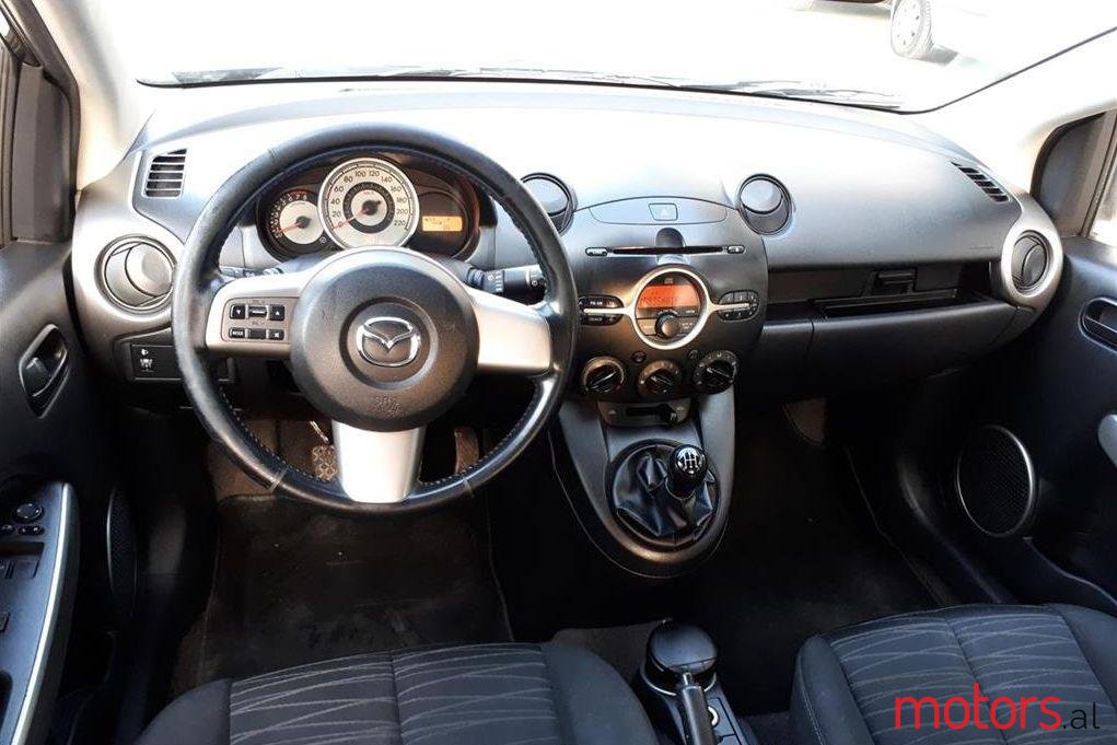 2008' Mazda 2 photo #1