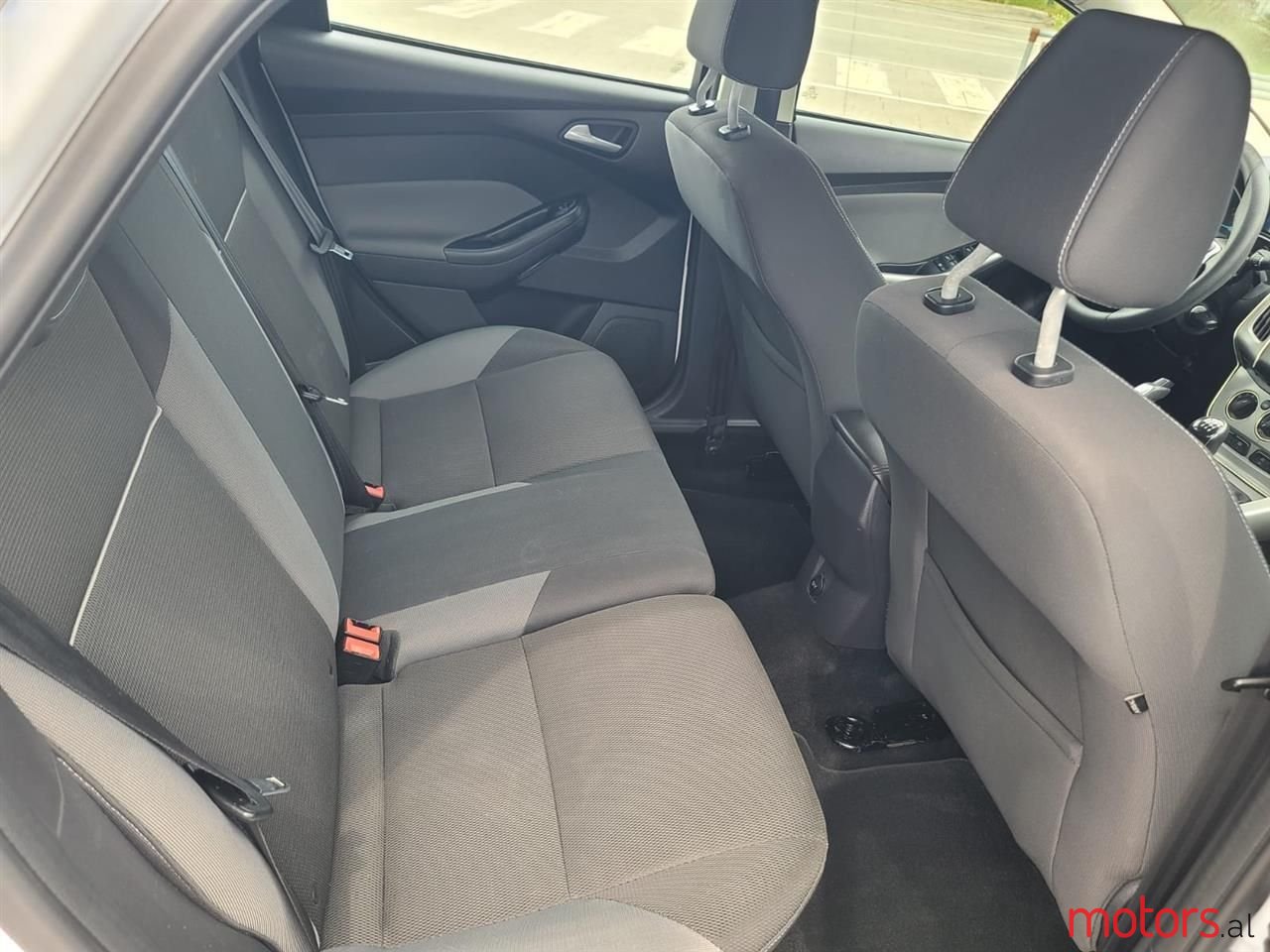 2012' Ford Focus photo #6